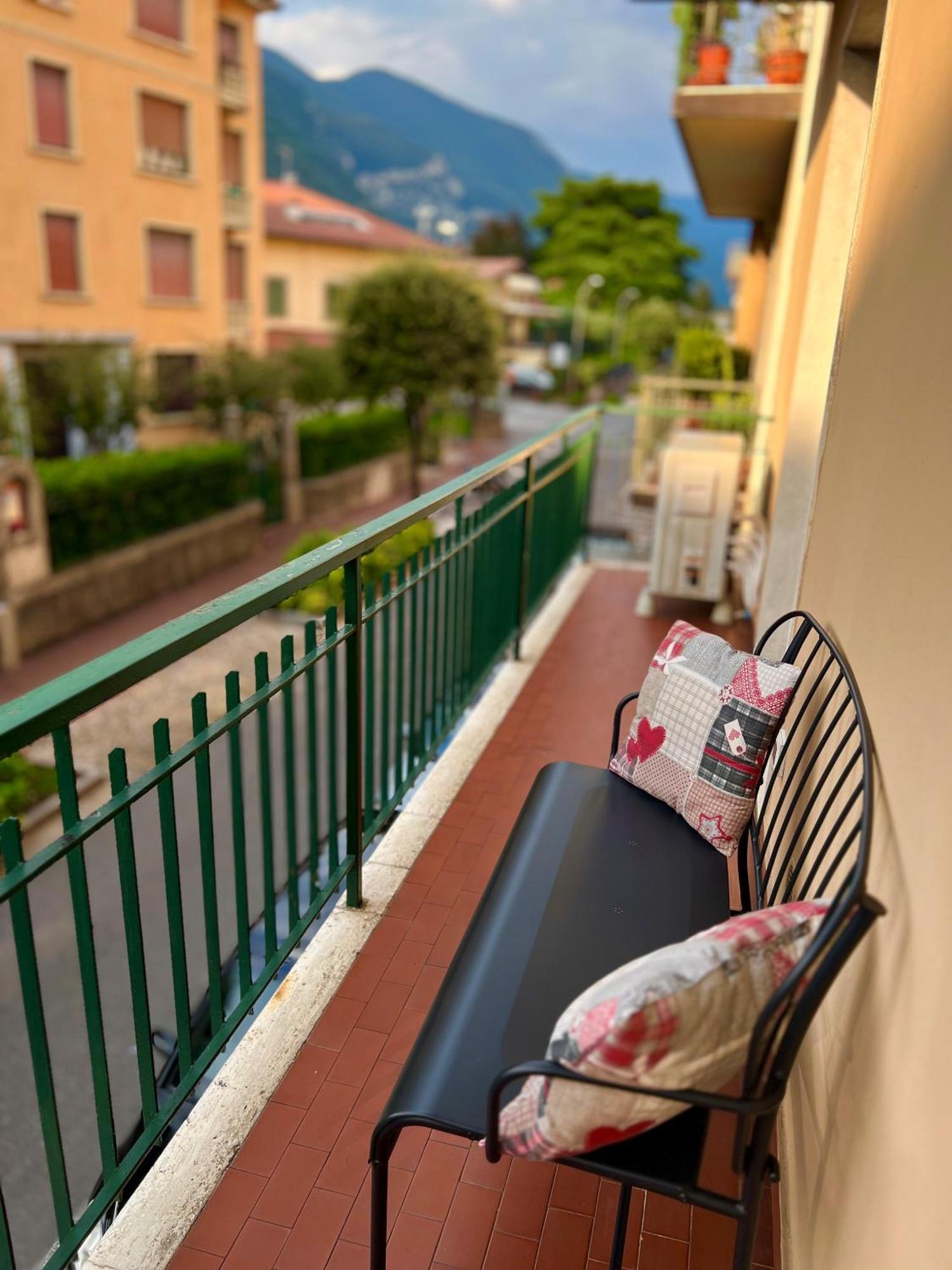 Il Barcaiolo Apartment Sarnico Luaran gambar